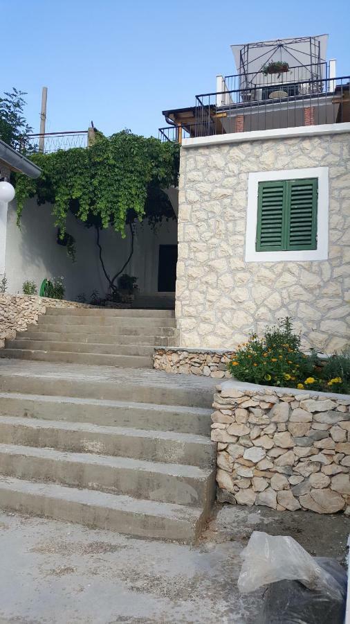 Apartment Cernesa Ražanac Εξωτερικό φωτογραφία