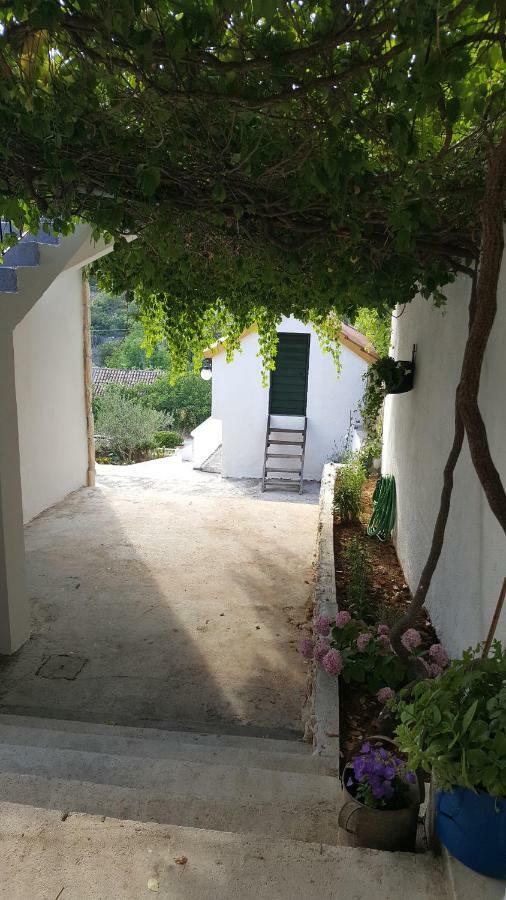 Apartment Cernesa Ražanac Εξωτερικό φωτογραφία