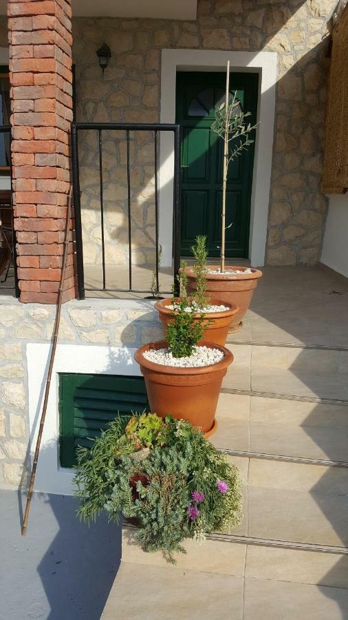 Apartment Cernesa Ražanac Εξωτερικό φωτογραφία