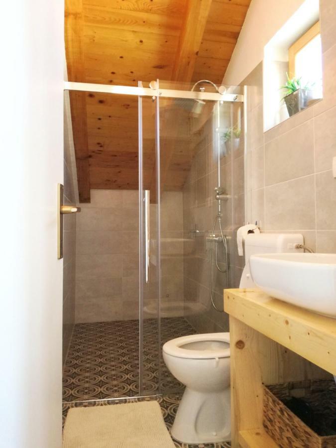 Apartment Cernesa Ražanac Εξωτερικό φωτογραφία