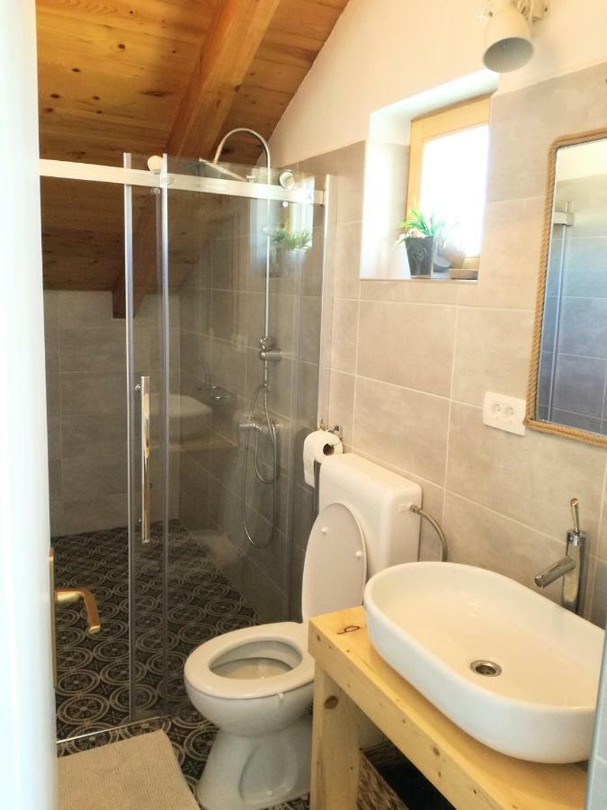 Apartment Cernesa Ražanac Εξωτερικό φωτογραφία