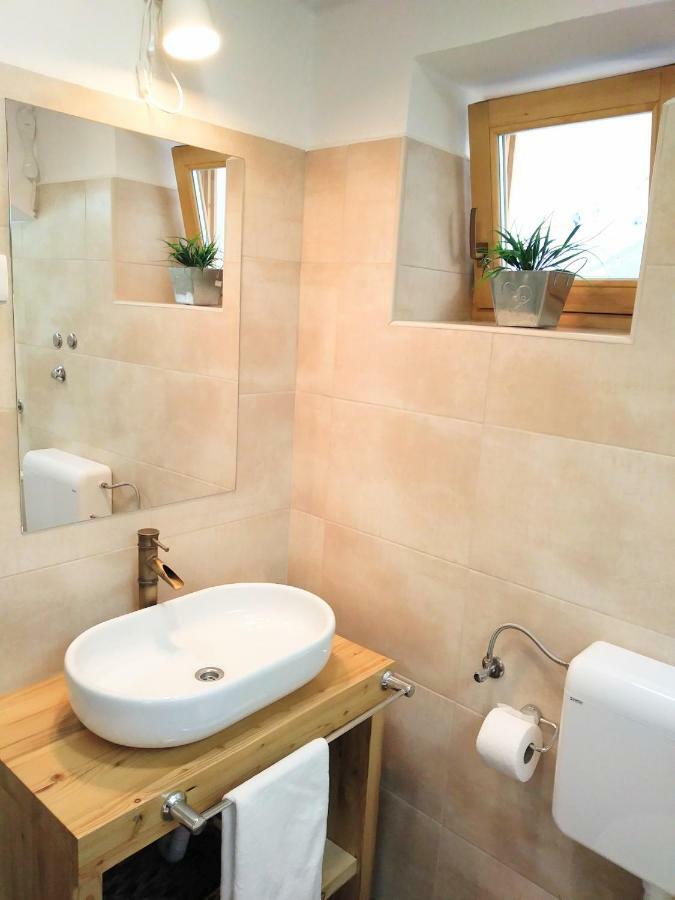 Apartment Cernesa Ražanac Εξωτερικό φωτογραφία